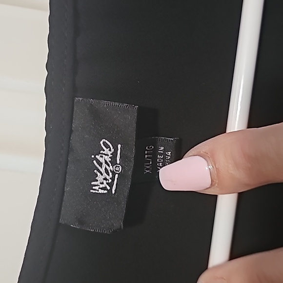 Black blouse 2x from target - Picture 2 of 5